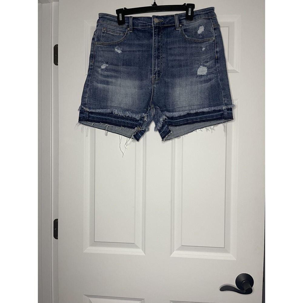Risen Plus Size Layla patched frey hem Denim Jean shorts 2x high rise nwt